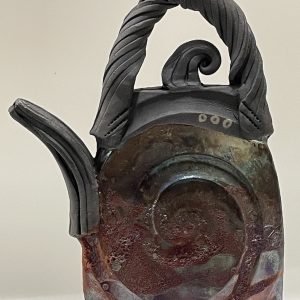 Luster raku sculpture teapot (Shu-Chen Cheng)