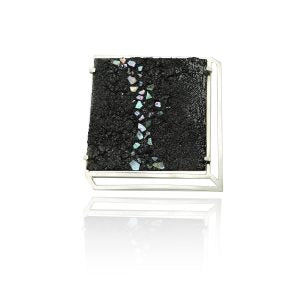 Black Brooch (Hyewon Jang)