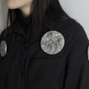 Untitled (dot brooch) (Chu Winnie Cheung)
