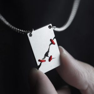 JuCi x Red Line Pendant Tri (Hubert Bao)