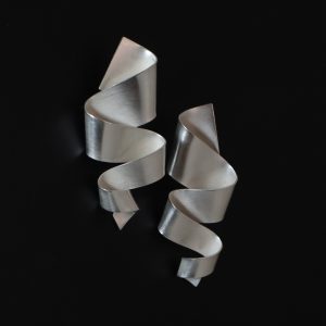 Meander Earrings (Amanda Henderson)