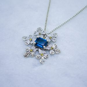 Born in Winter, Lit by Seven (MinSeo Whee)